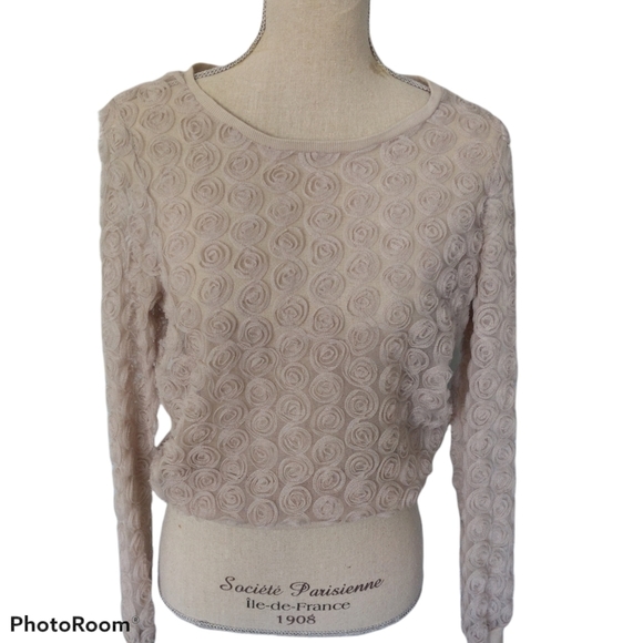 BOGO!! VERO MODA Mesh Raised Floral Sweater XS - Picture 1 of 6
